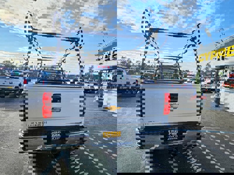 Used 2015 Chevrolet Silverado 3500 W/T image 4