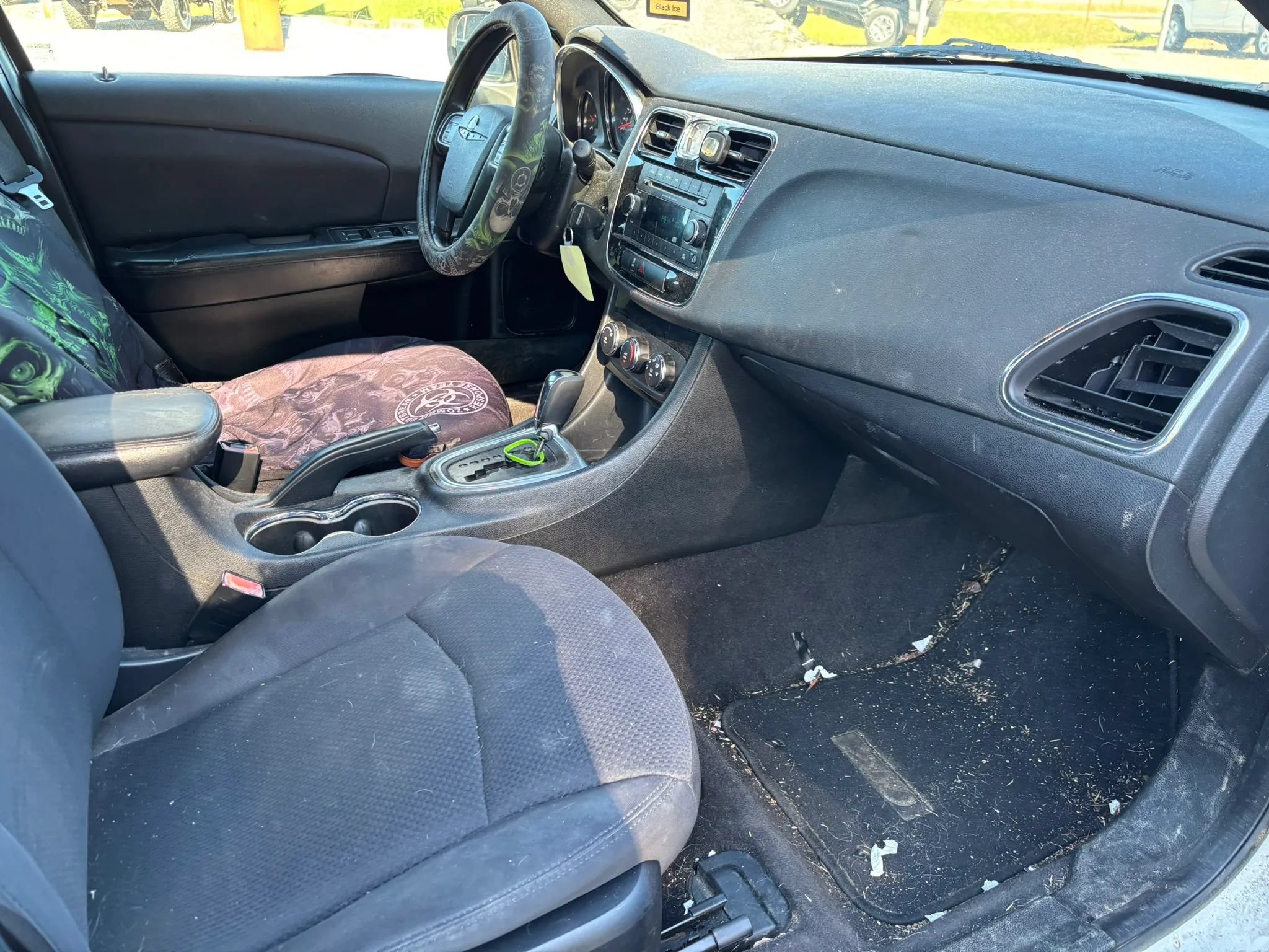 Used 2014 Chrysler 200 LX FWD image 14