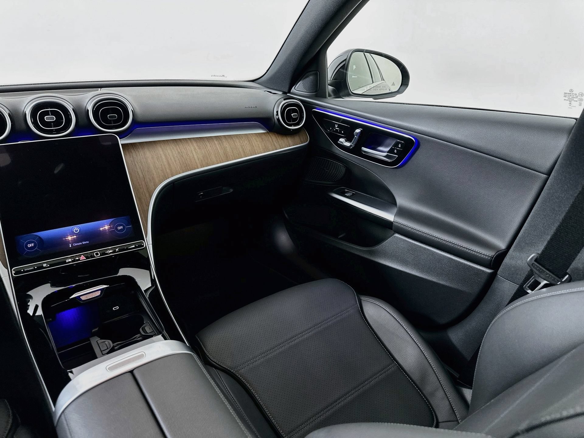 Used 2024 Mercedes-Benz C 300 Sedan image 24
