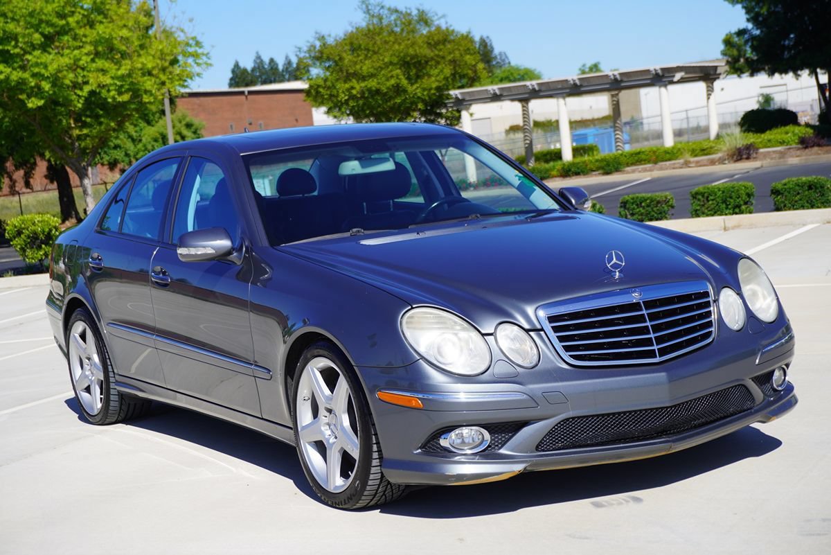 Used 2009 Mercedes-Benz E 350 Sedan image 6
