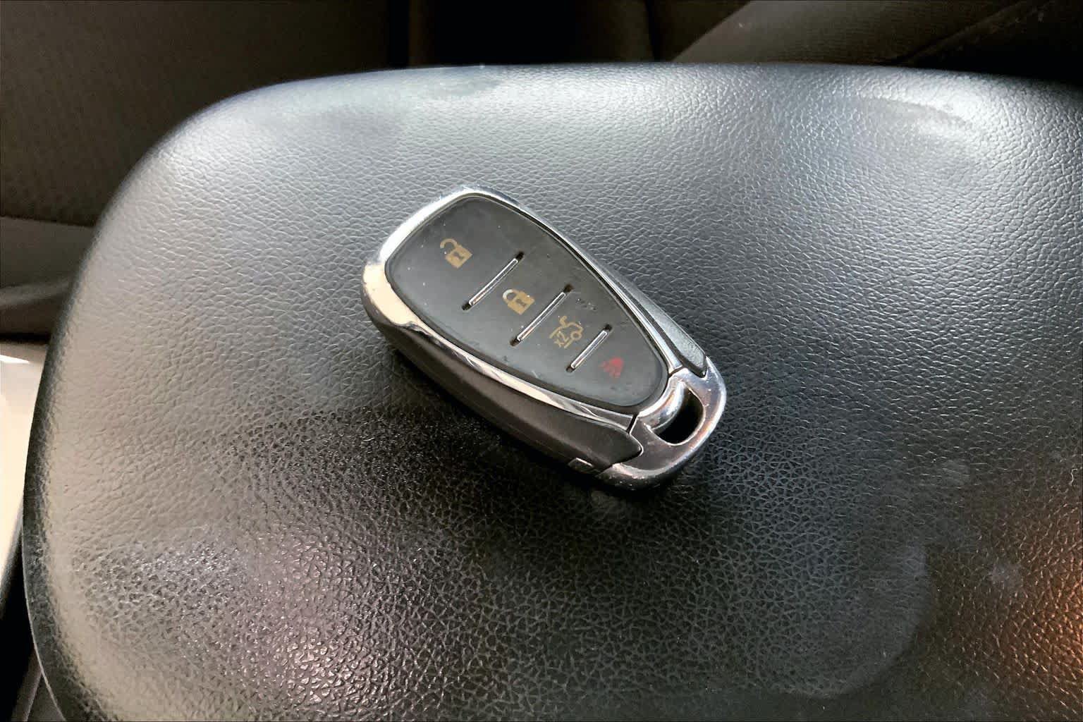 Used 2017 Chevrolet Malibu LS FWD image 15