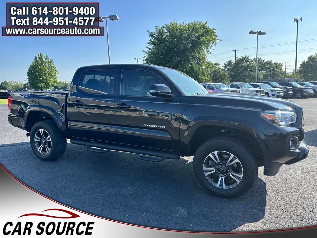 Used 2017 Toyota Tacoma TRD Sport w/ Tow Package (A/T) AWD/4WD image 11