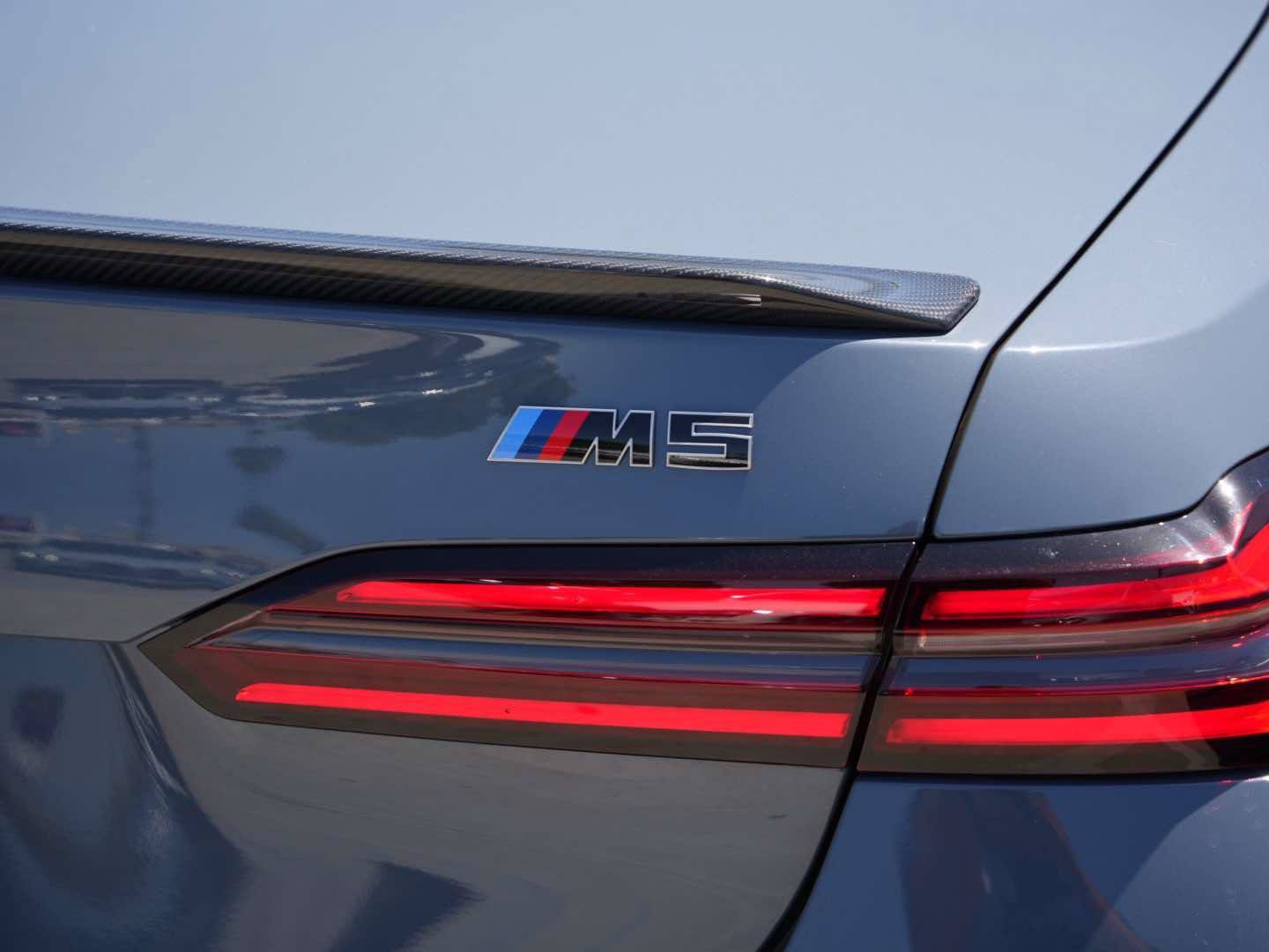 Used 2026 BMW M5 w/ Carbon Package AWD/4WD image 5