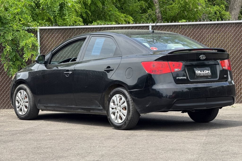 Used 2011 Kia Forte EX FWD image 7