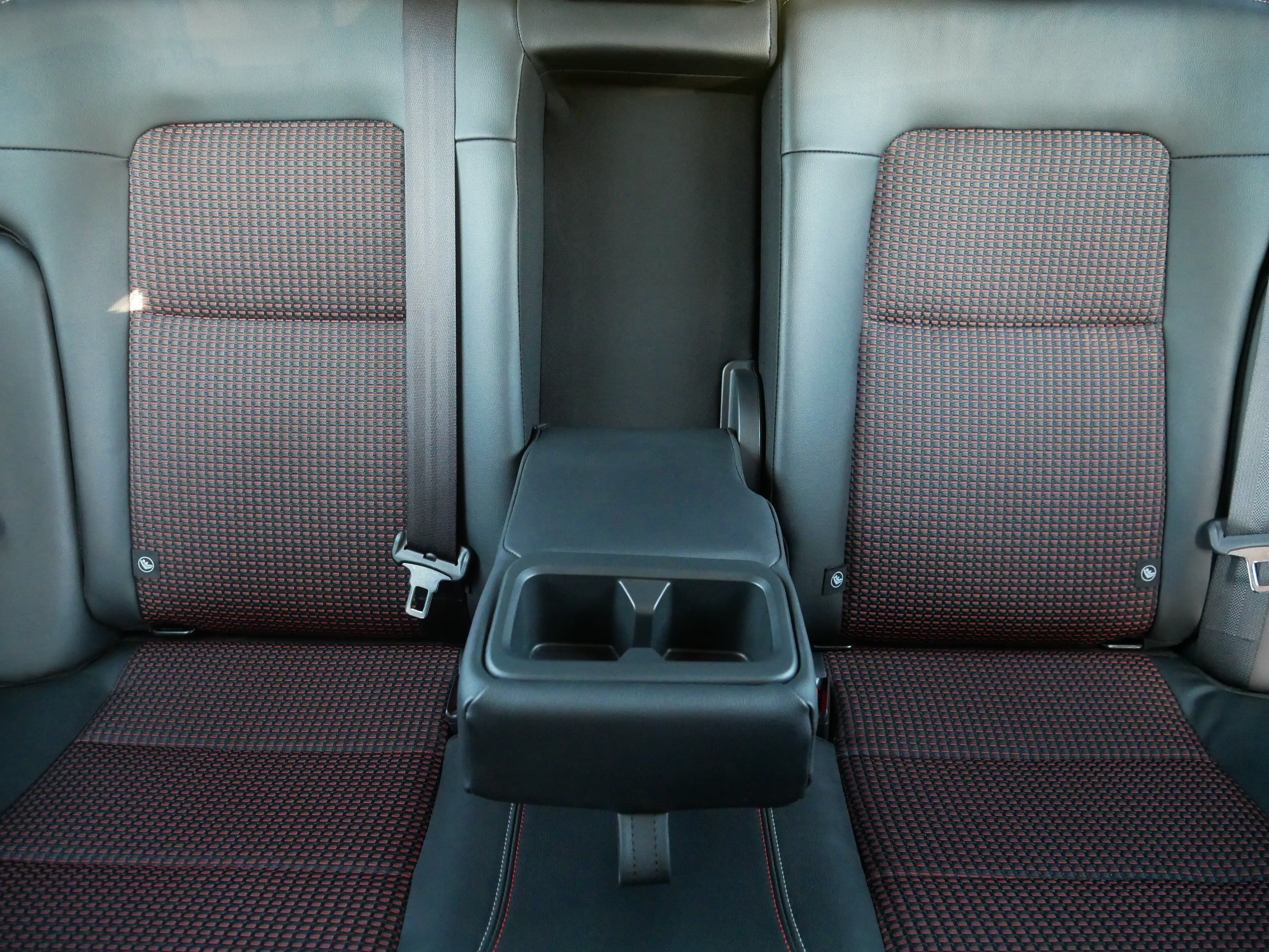 Certified 2025 Nissan Kicks SR AWD/4WD image 13