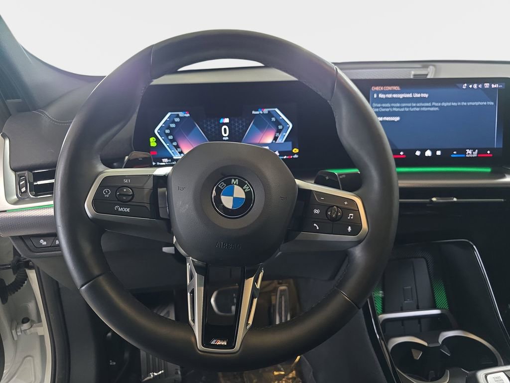 Used 2025 BMW X2 xDrive28i AWD/4WD image 16