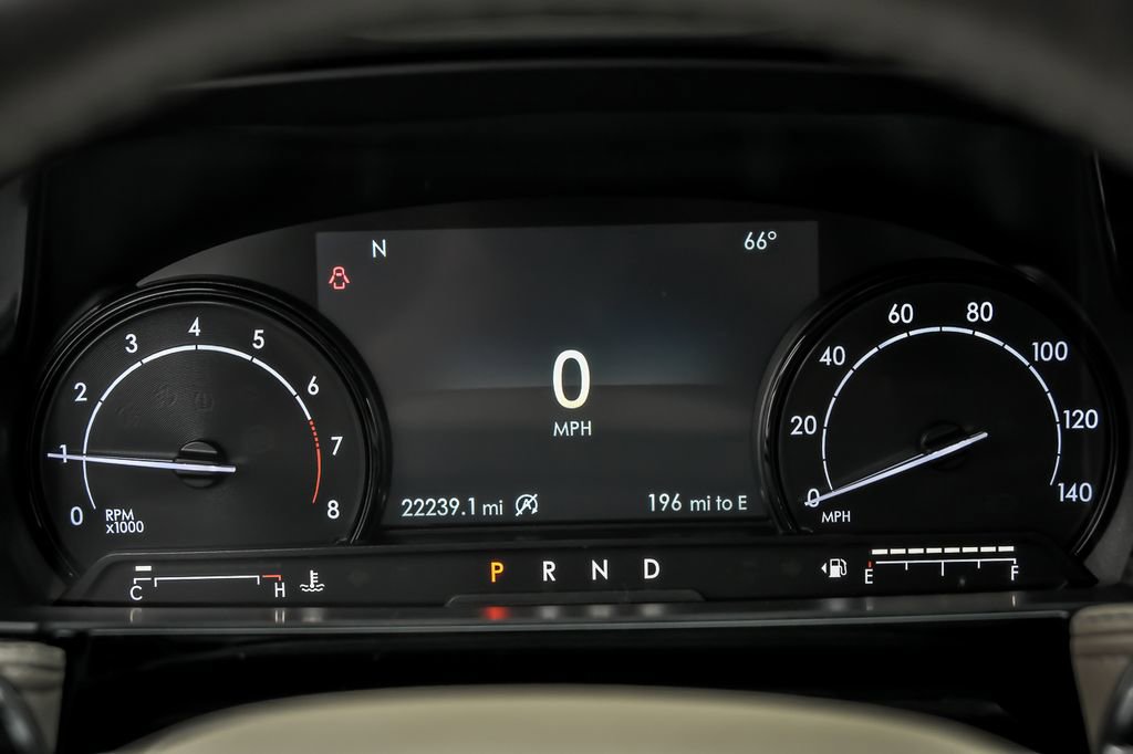 Used 2022 Lincoln Corsair AWD w/ Premium Package image 20