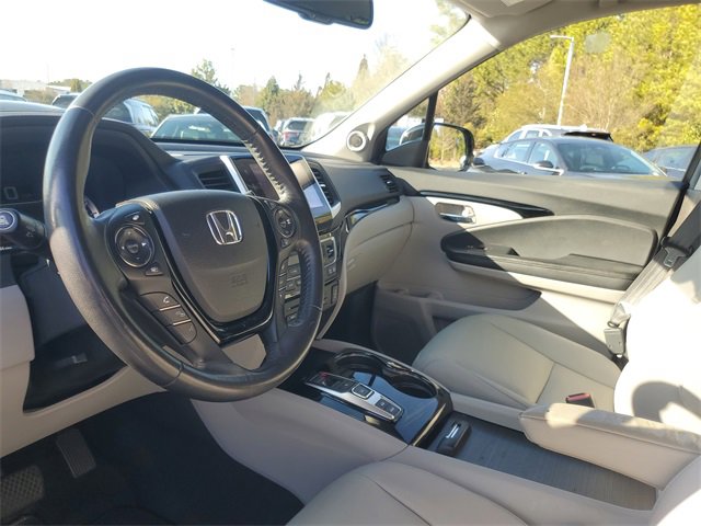 Used 2017 Honda Pilot Touring image 15