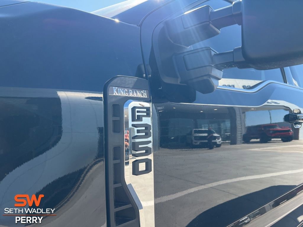 New 2025 Ford F350 King Ranch w/ FX4 Off-Road Package image 9