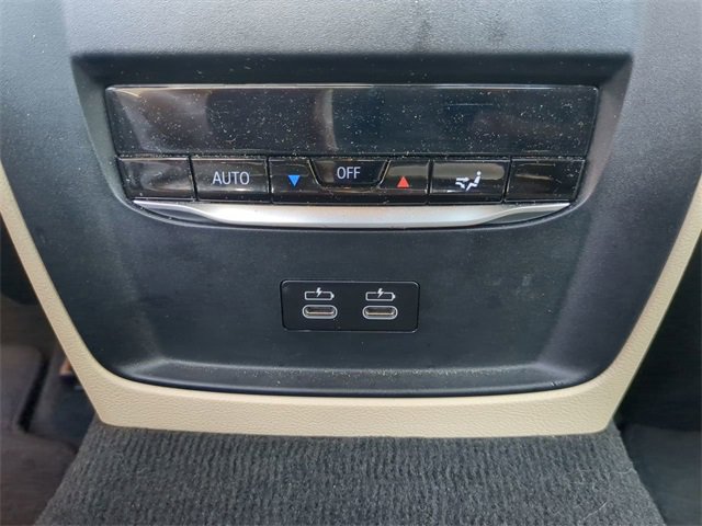 Used 2024 BMW 330i Sedan image 15