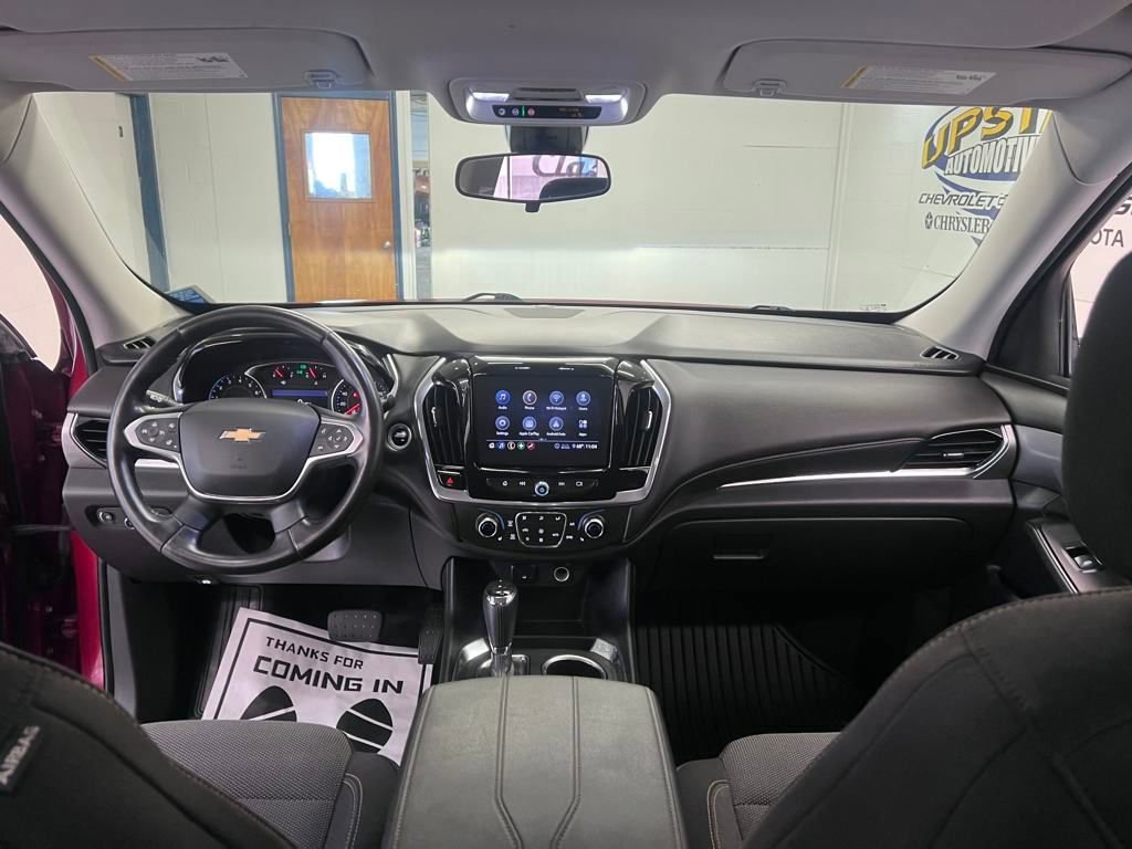 Used 2020 Chevrolet Traverse LT w/ Driver Confidence II Package image 37