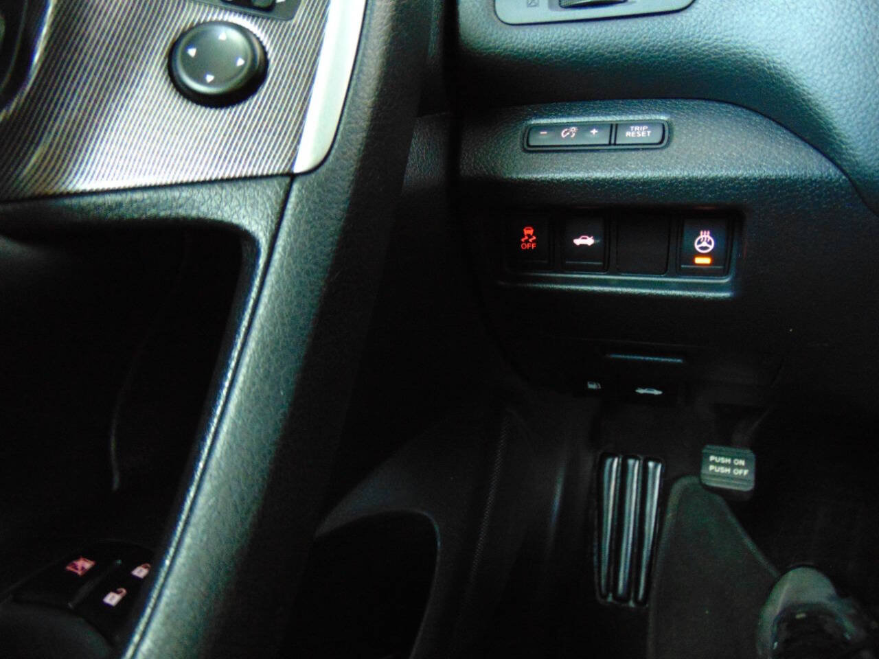 Used 2015 Nissan Altima 2.5 SL FWD image 10