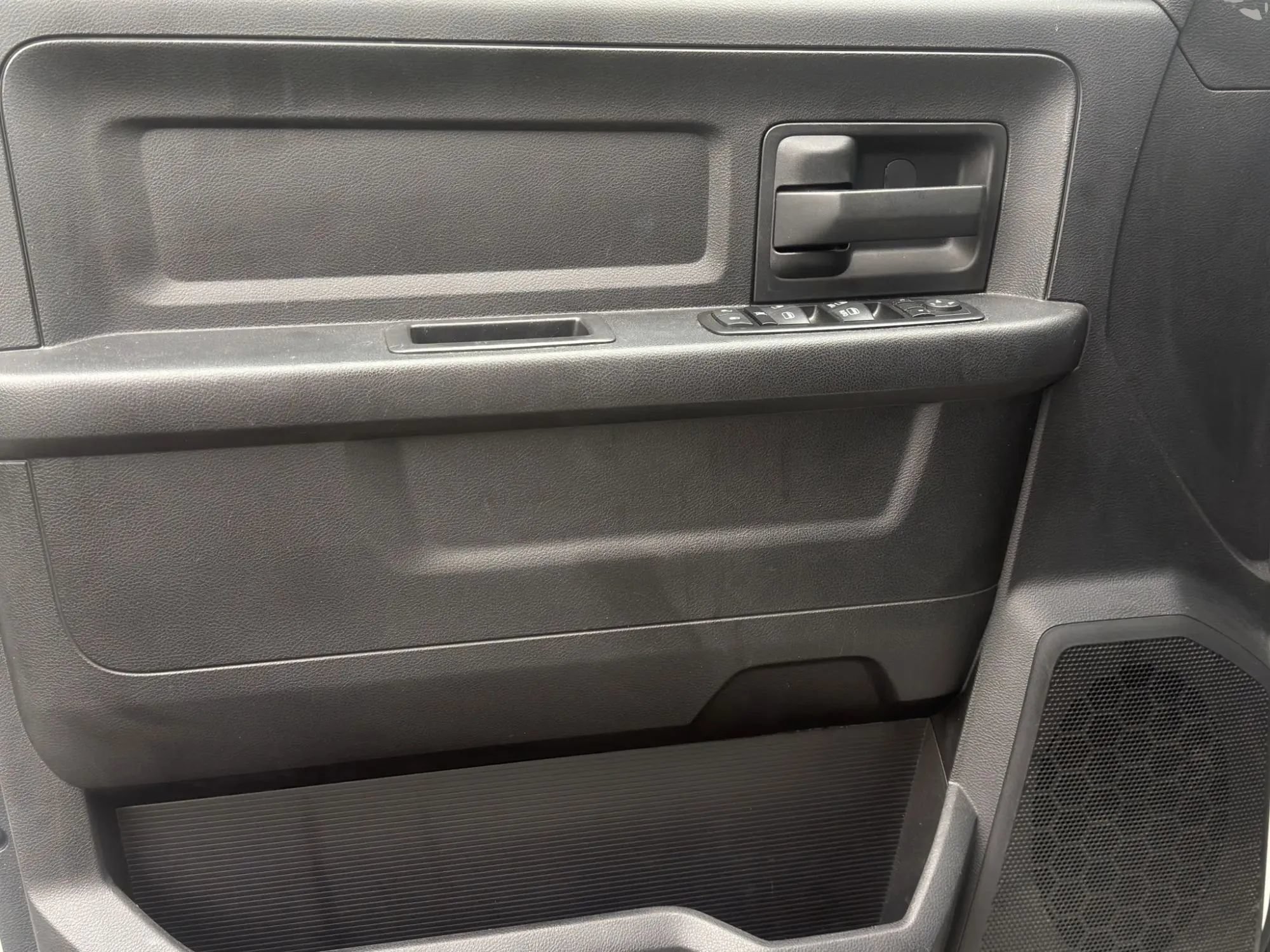 Used 2014 RAM 4500 Tradesman RWD image 40