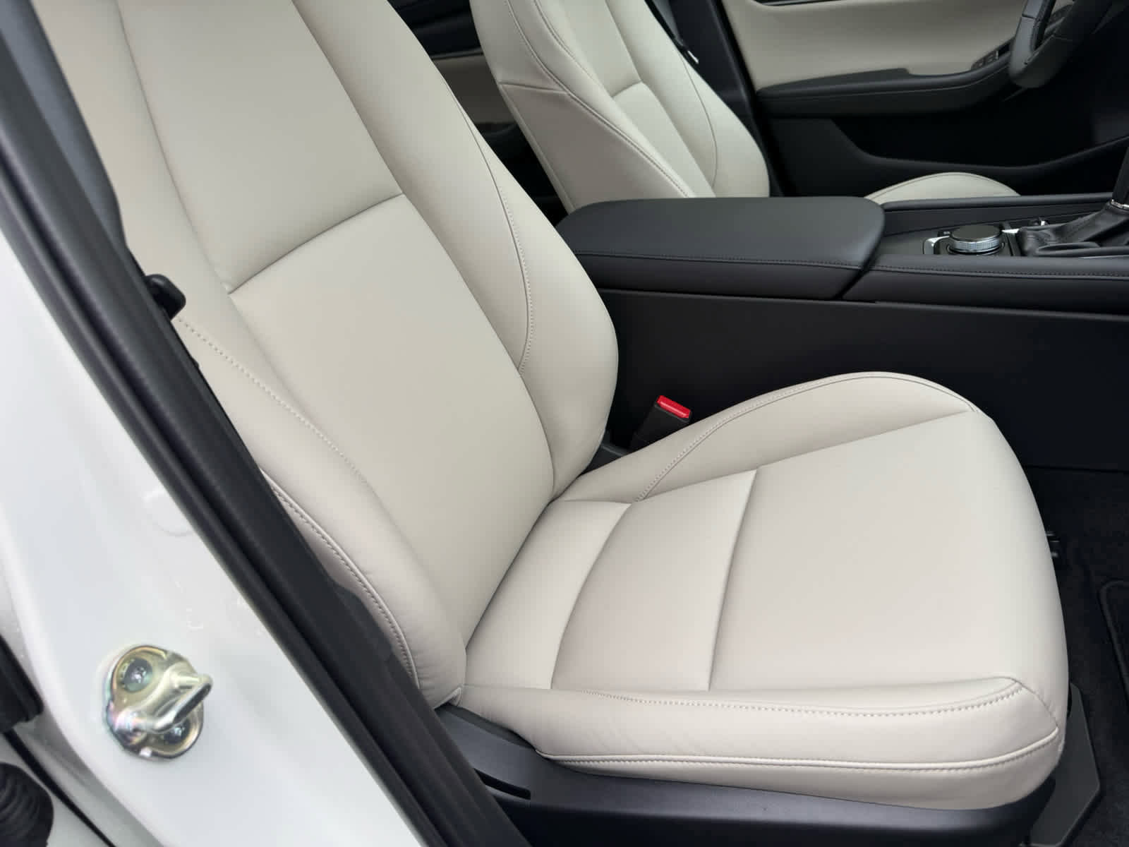 New 2026 MAZDA MAZDA3 2.5 S Sedan w/ Preferred Pkg image 8