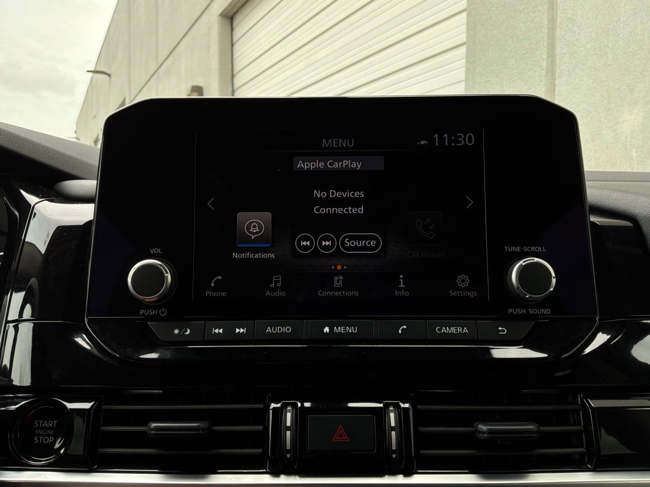 Used 2025 Nissan Pathfinder SV image 32