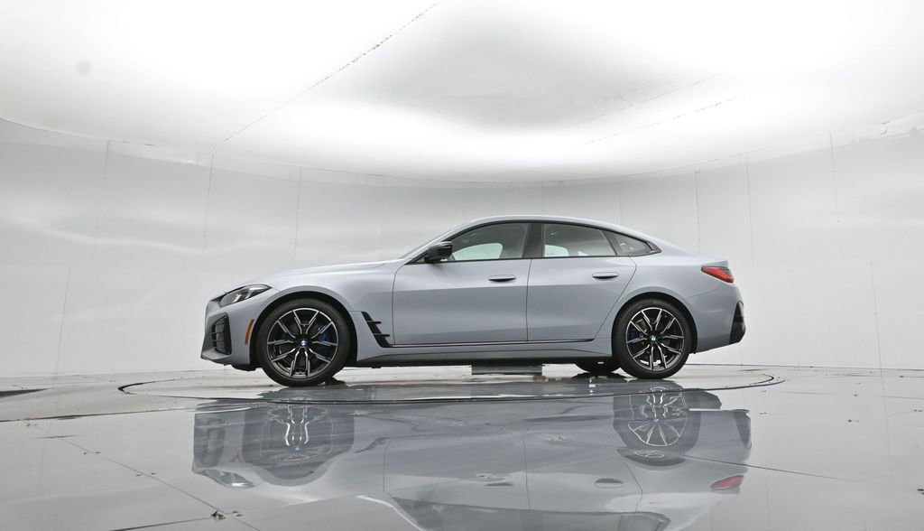 Used 2025 BMW i4 eDrive40 w/ M Sport Package image 6