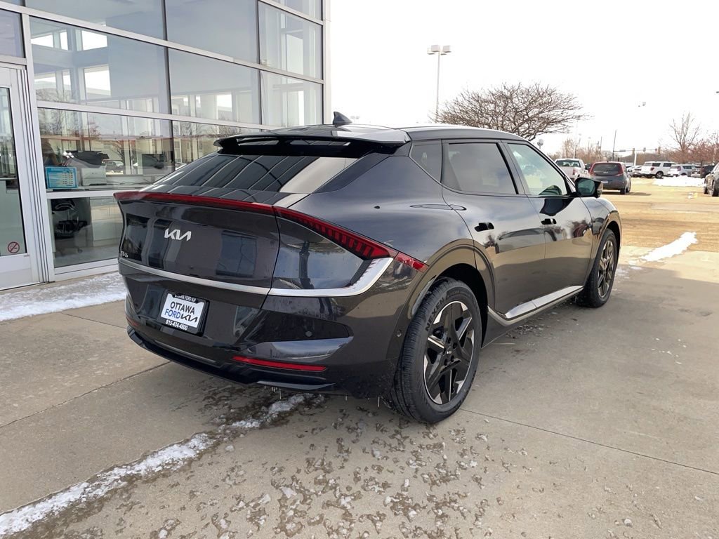 New 2025 Kia EV6 Wind image 5