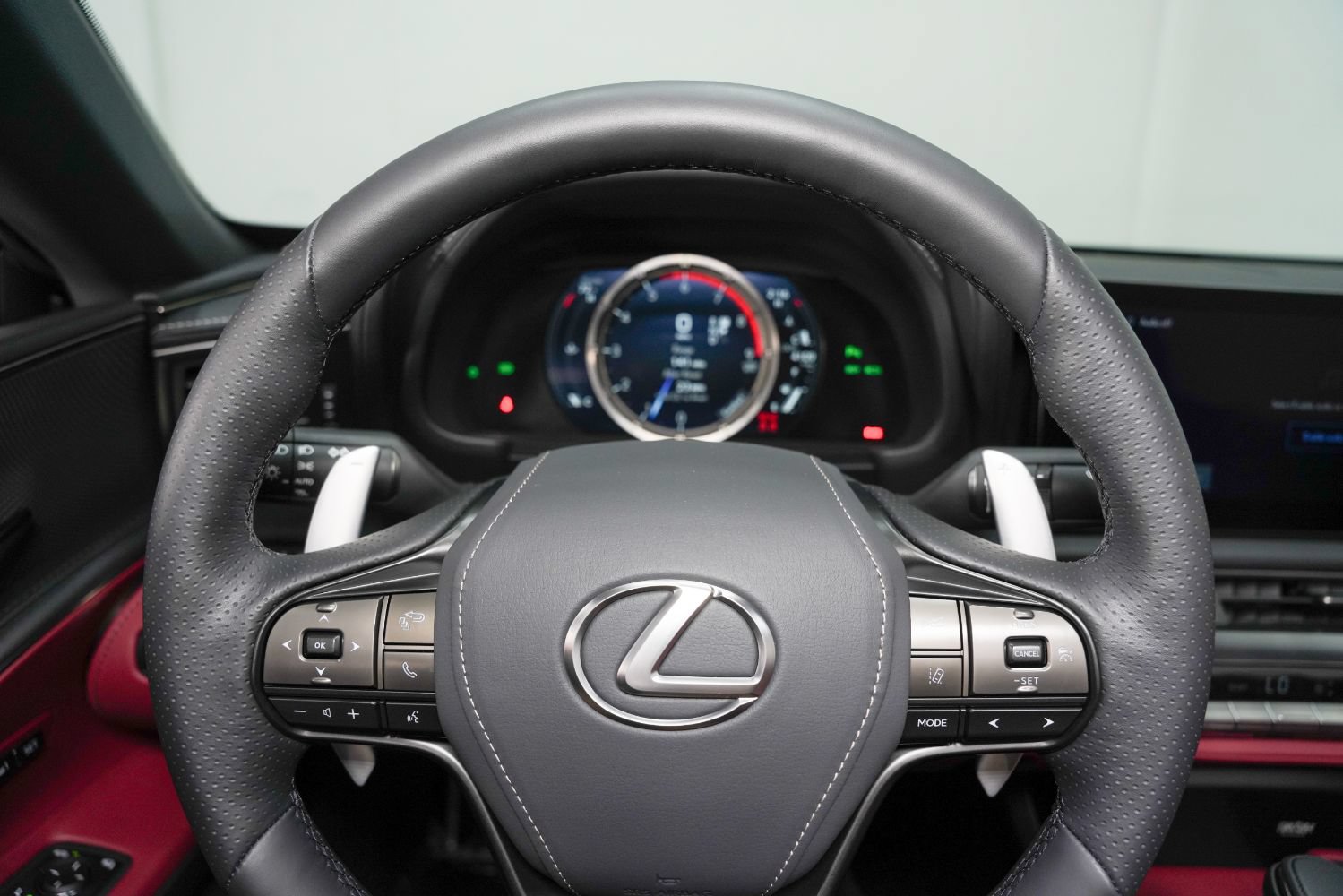 Used 2025 Lexus LC 500 Convertible w/ Bespoke Build Package RWD image 42