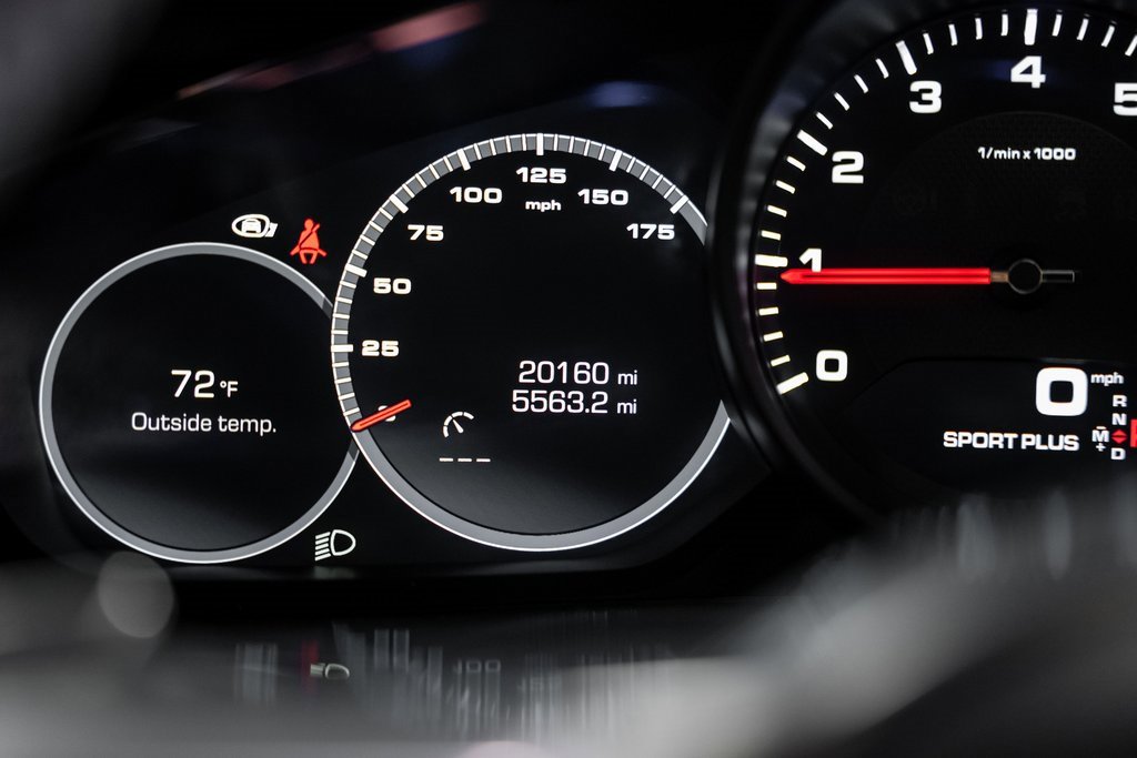 Used 2021 Porsche Cayenne Coupe image 44