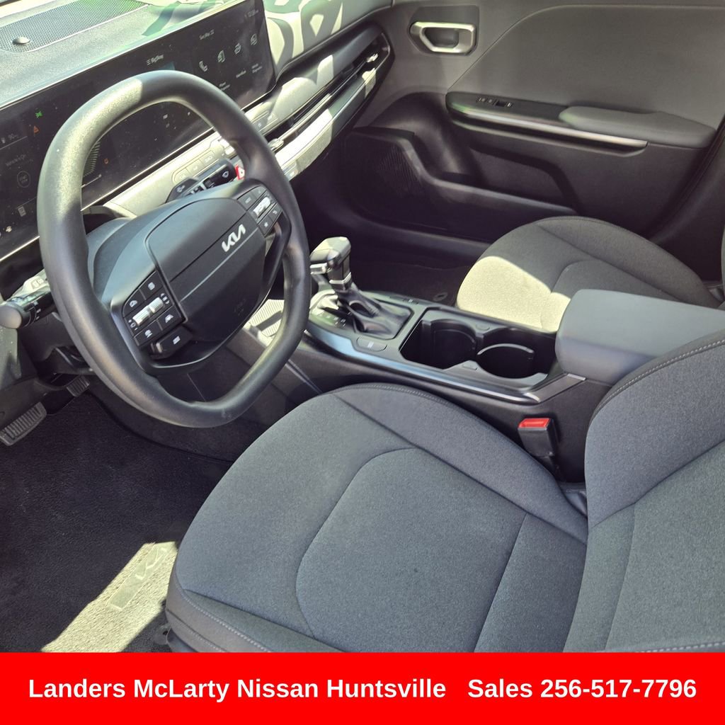 Used 2025 Kia K4 LXS image 17