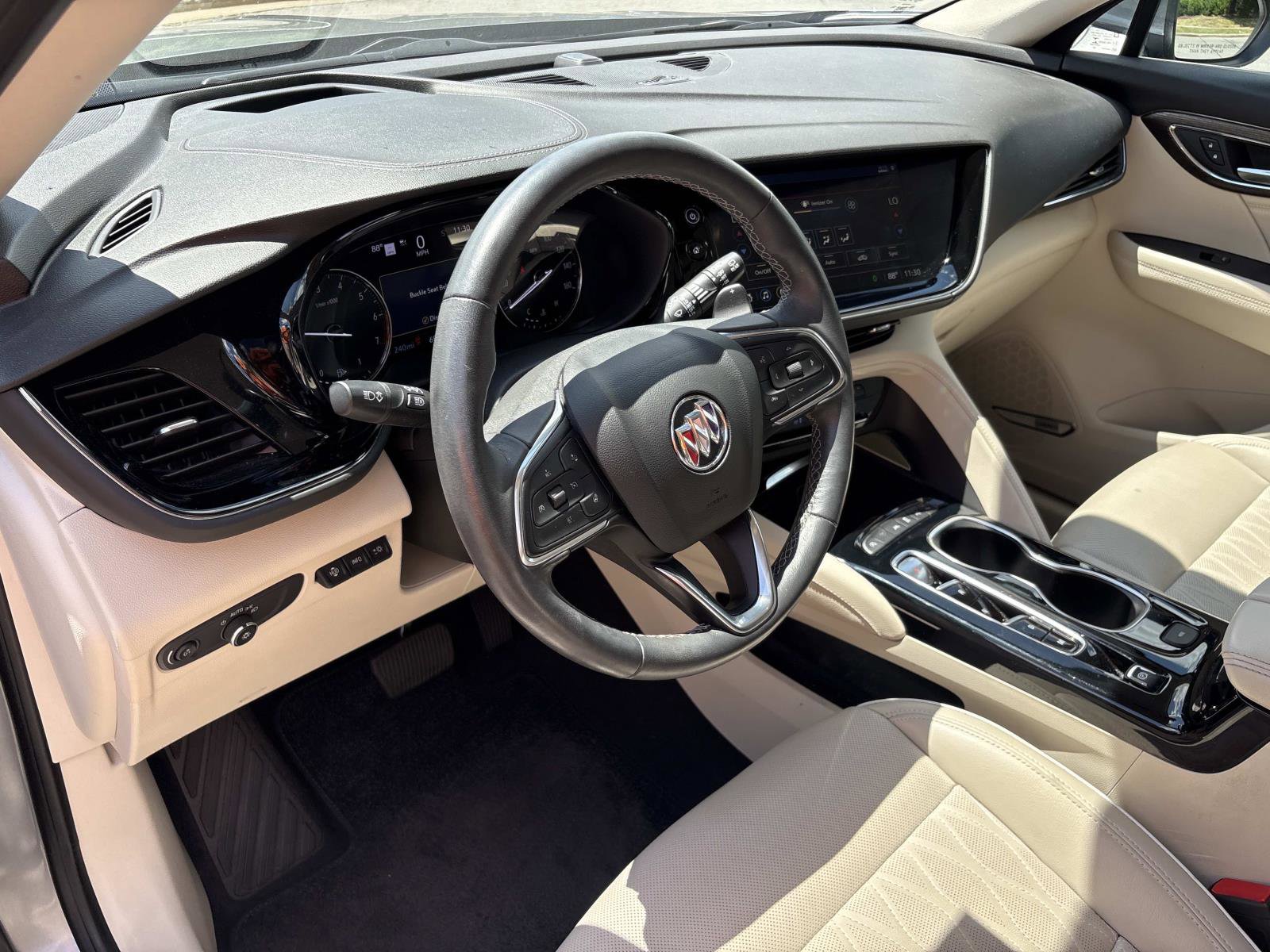 Certified 2021 Buick Envision Avenir w/ Technology Package II FWD image 20