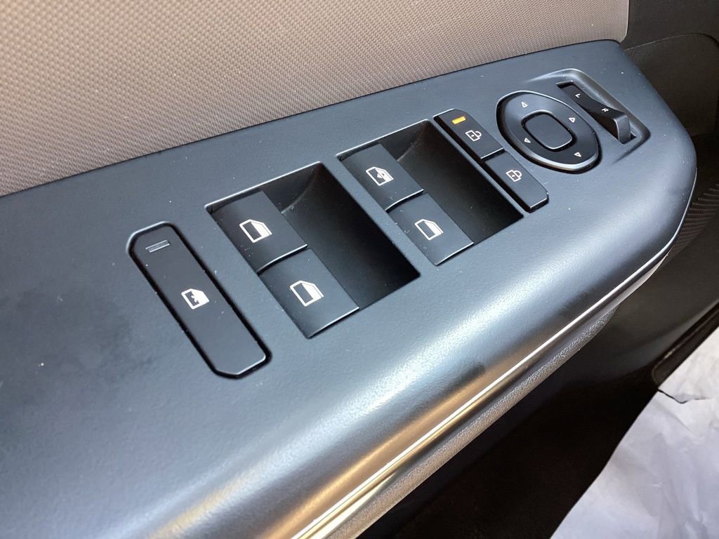Used 2025 Kia K4 FWD image 18