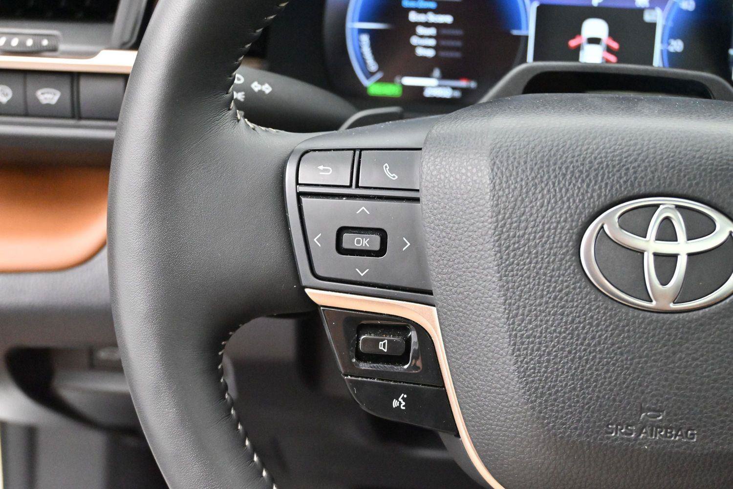 Used 2025 Toyota Crown Signia AWD/4WD image 17