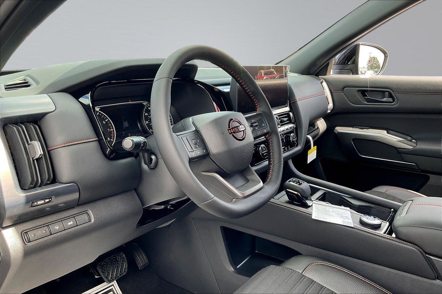 New 2026 Nissan Pathfinder Rock Creek image 7