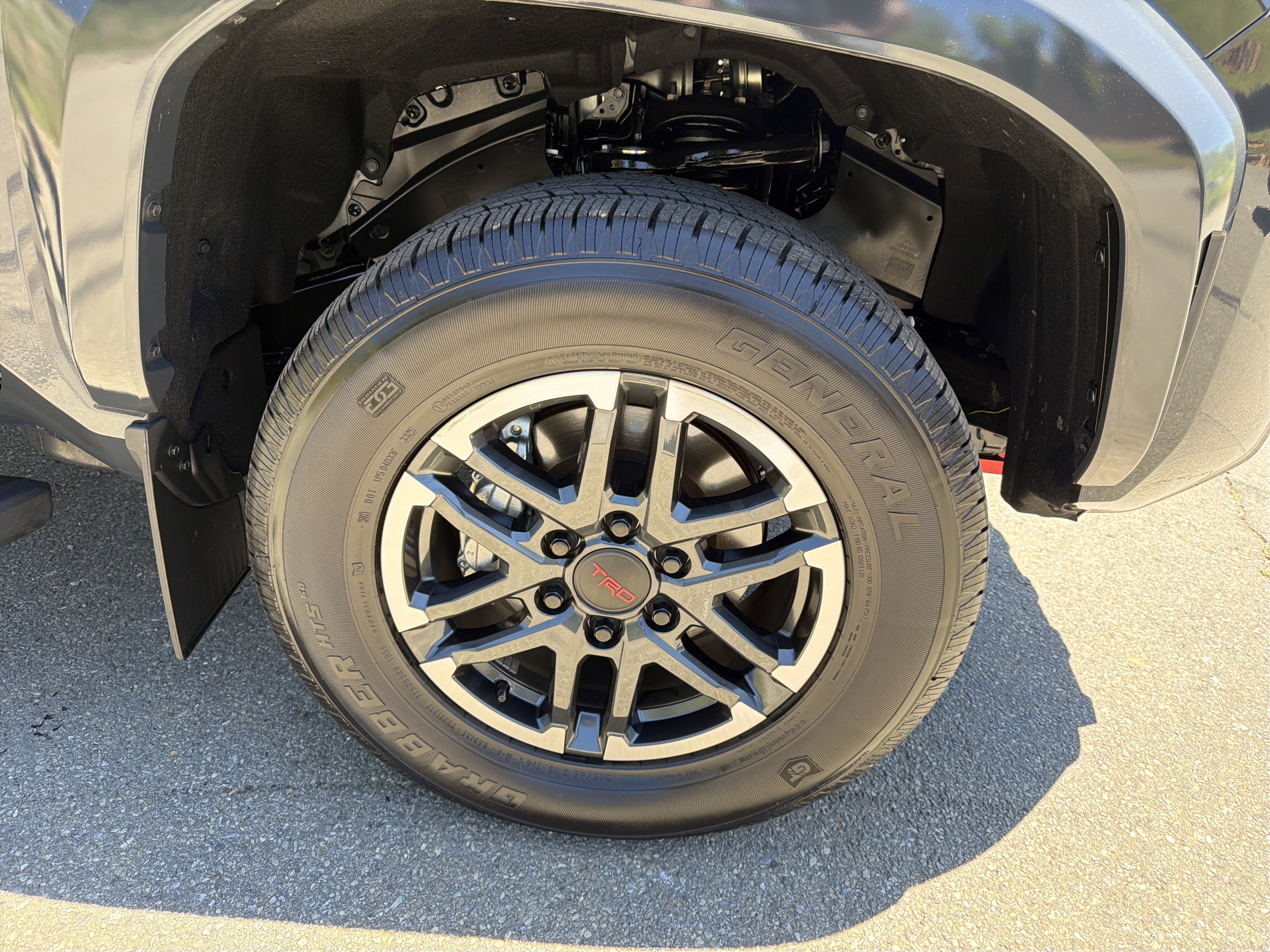 Used 2025 Toyota Tacoma TRD Sport RWD image 12