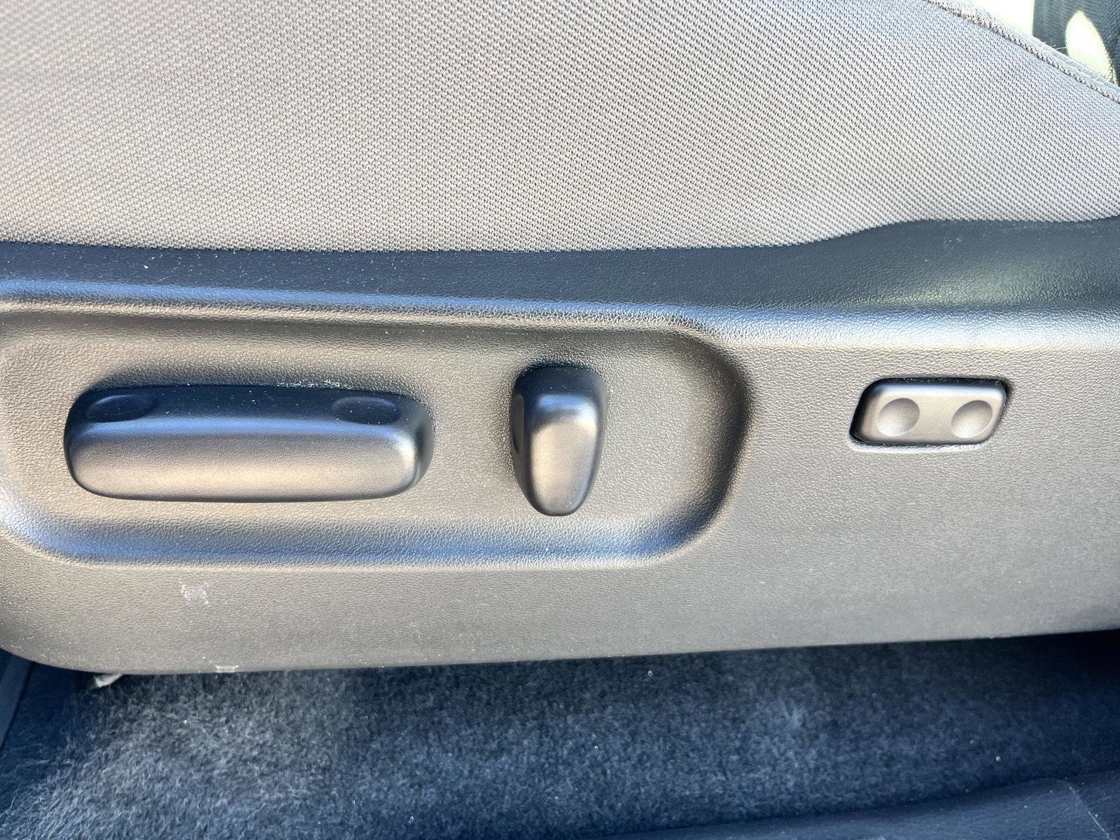 Used 2023 Toyota Tacoma SR5 image 15