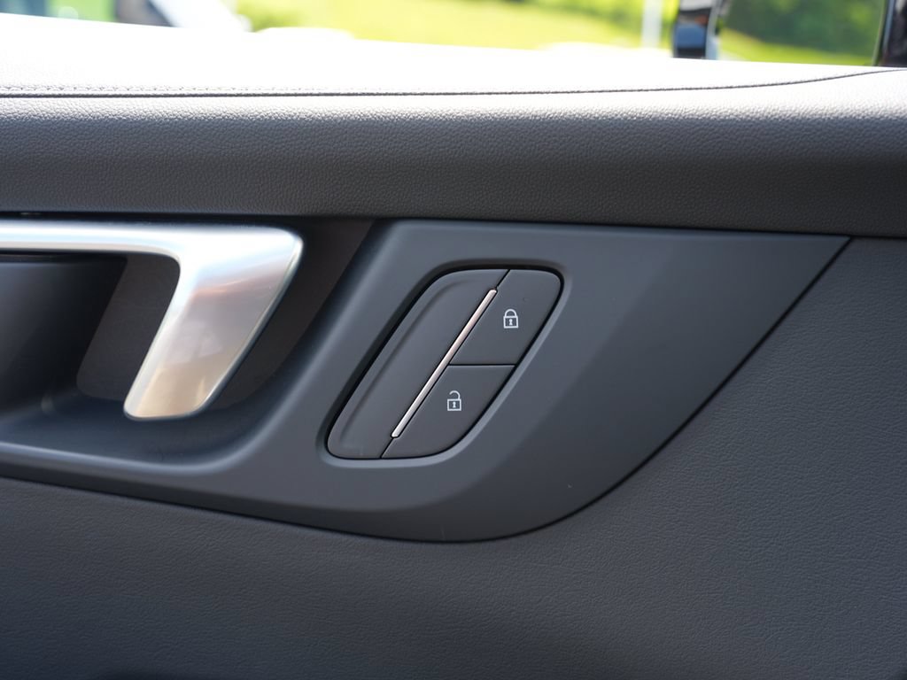 Used 2026 Buick Enclave Sport Touring AWD/4WD image 18