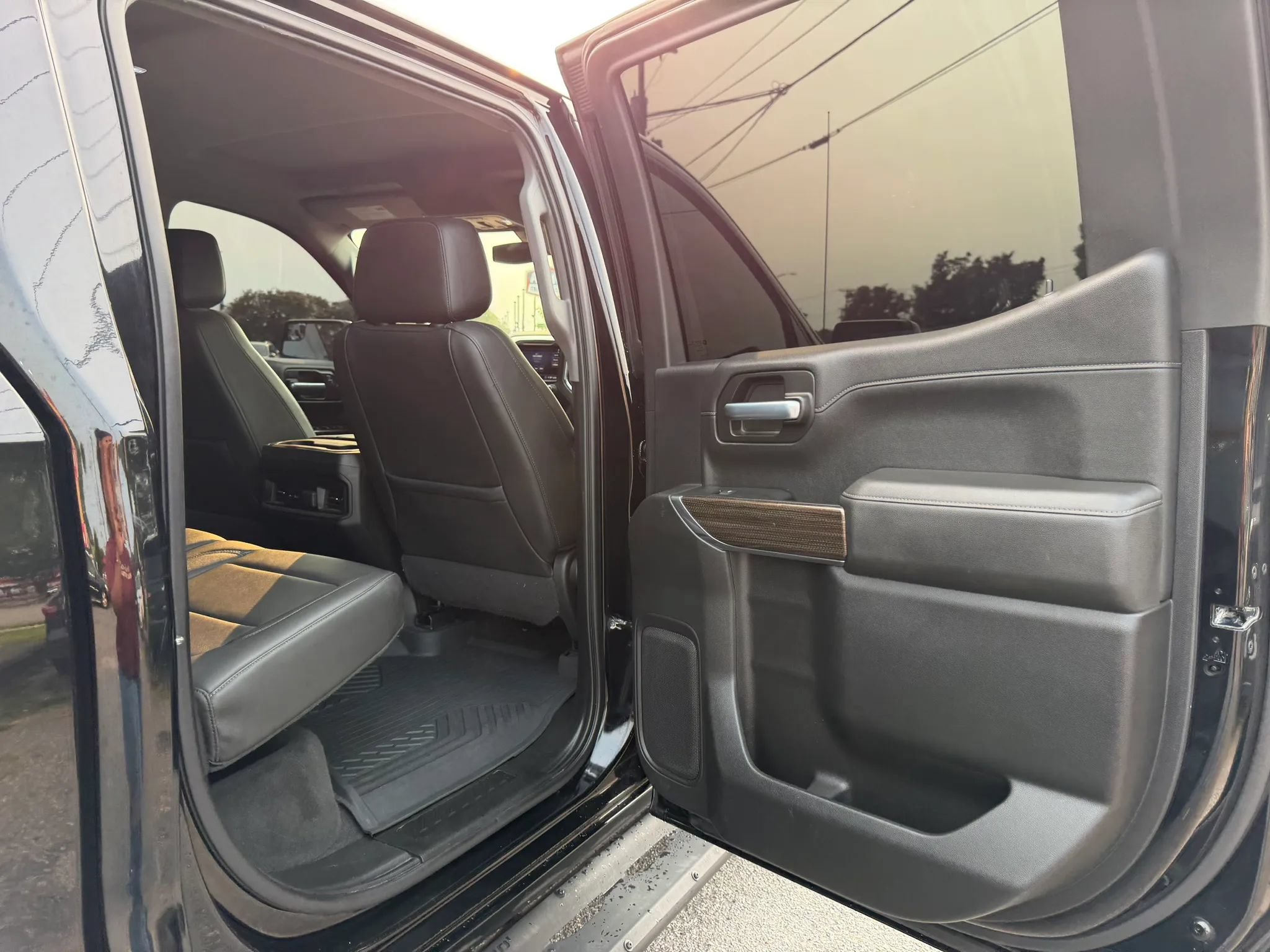 Used 2020 Chevrolet Silverado 1500 LT Trail Boss AWD/4WD image 15