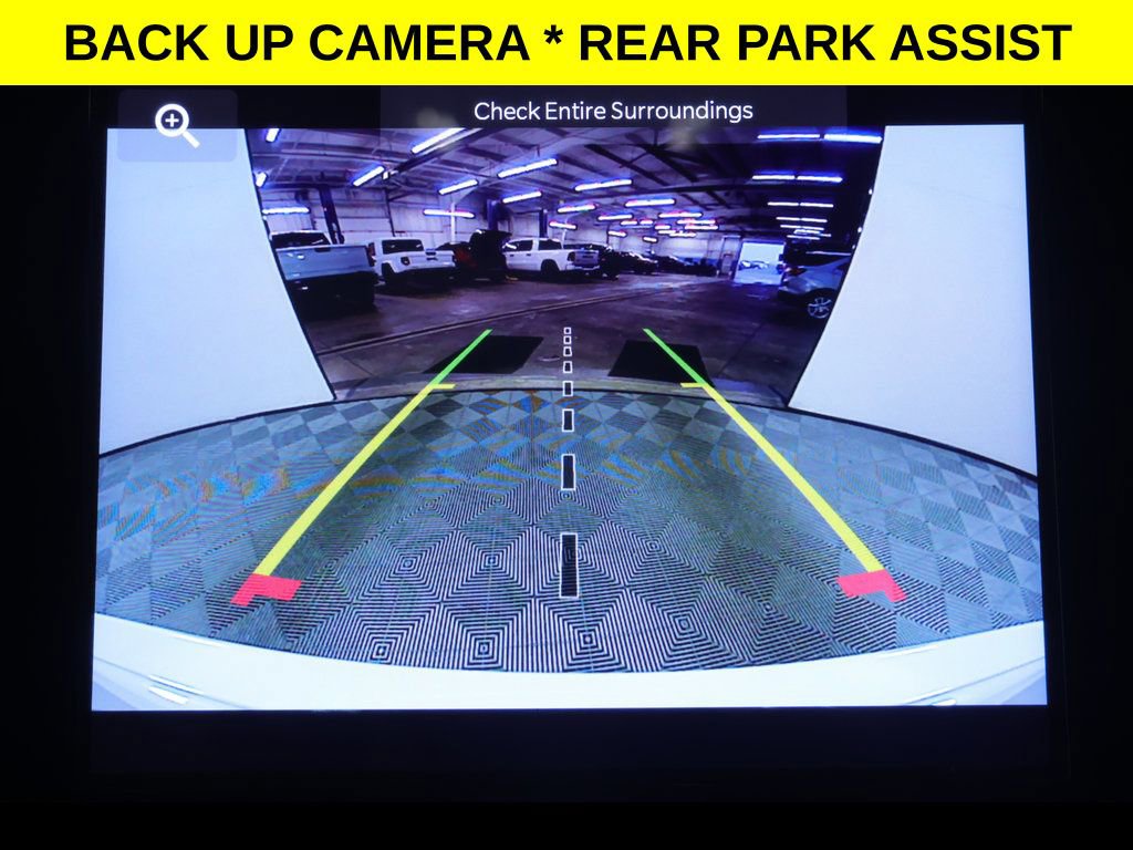 Used 2024 Jeep Grand Cherokee Laredo image 10