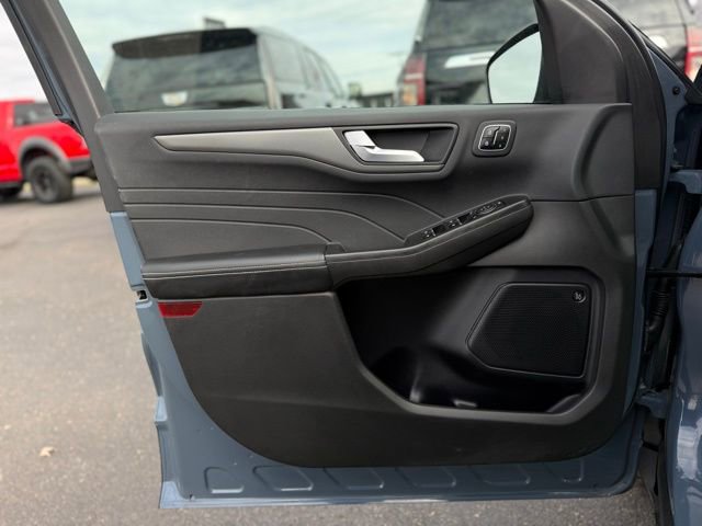 Used 2023 Ford Escape Active w/ Tech Pack #2 image 11