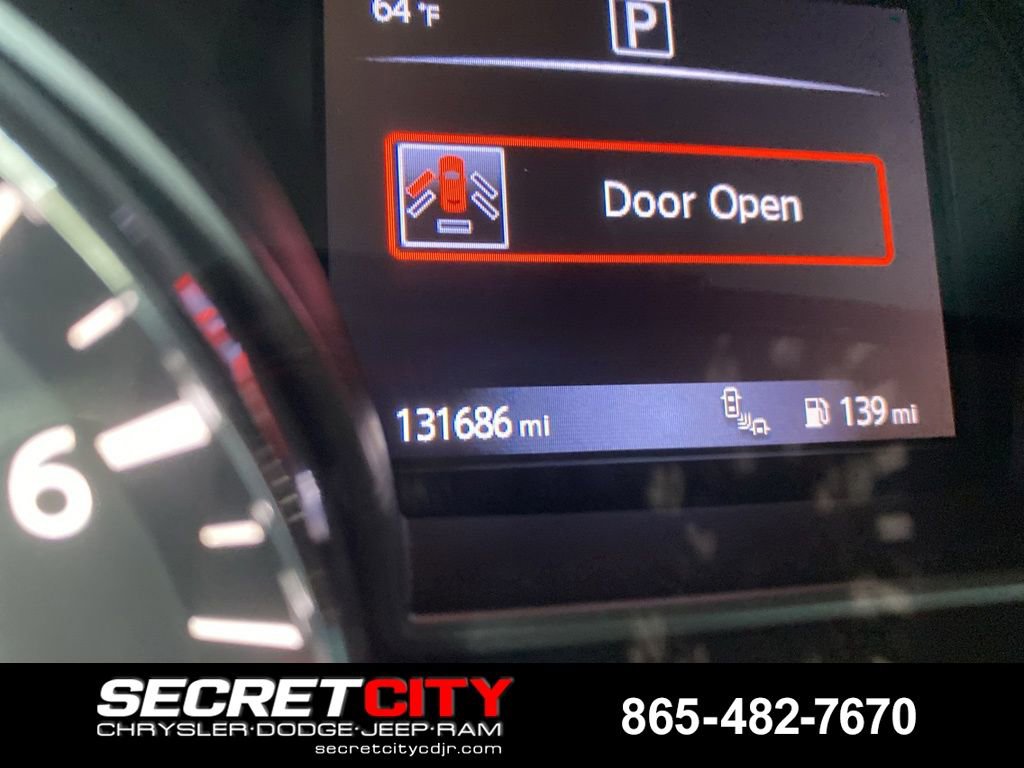 Used 2017 Nissan Pathfinder SL w/ SL Tech Package image 9