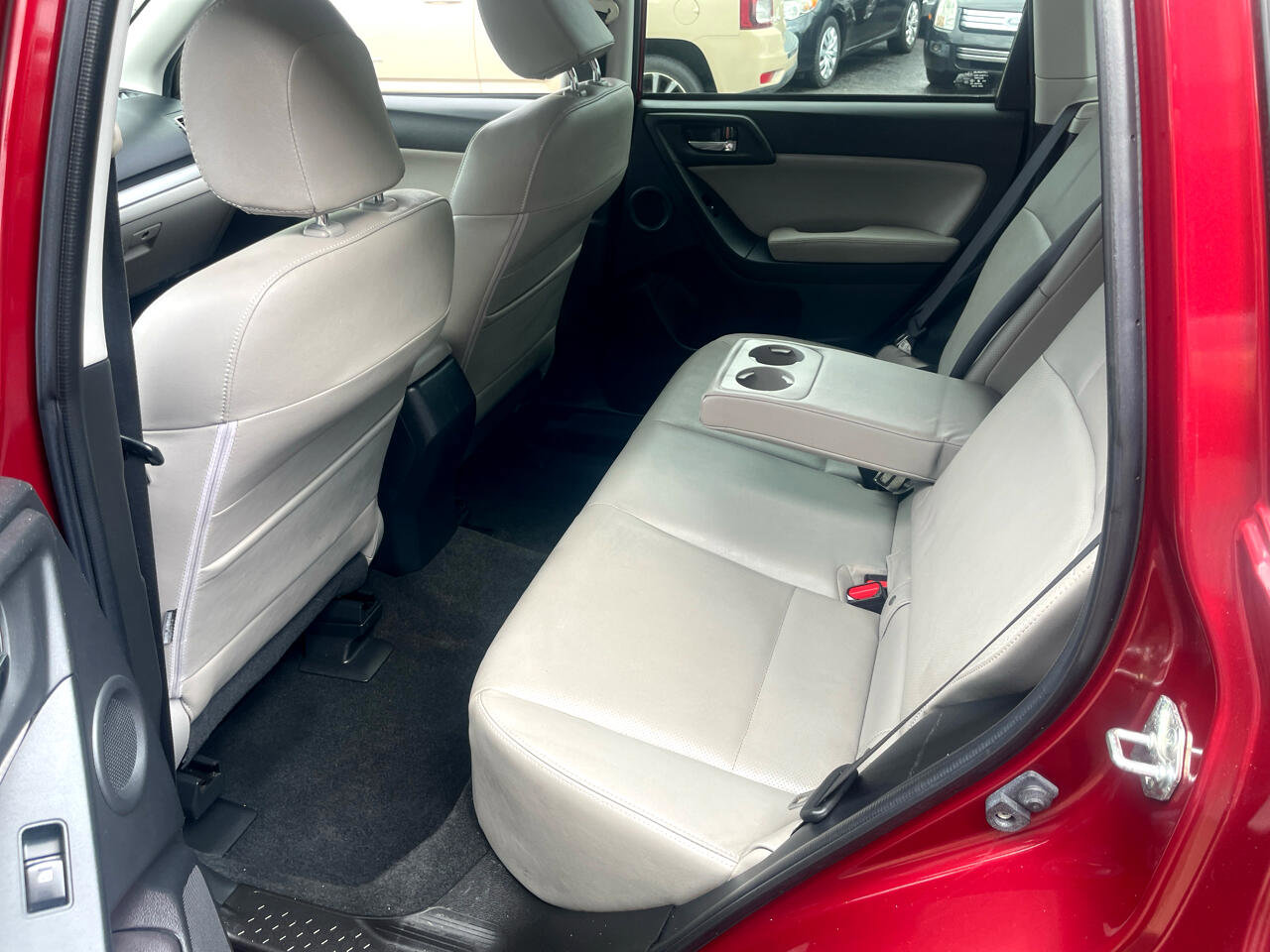 Used 2016 Subaru Forester 2.5i Touring w/ Eyesight & Navigation System image 29