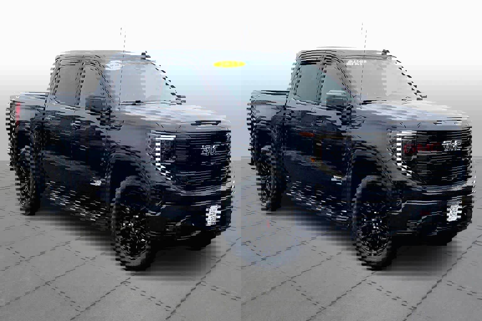 Used 2023 GMC Sierra 1500 Elevation image 2