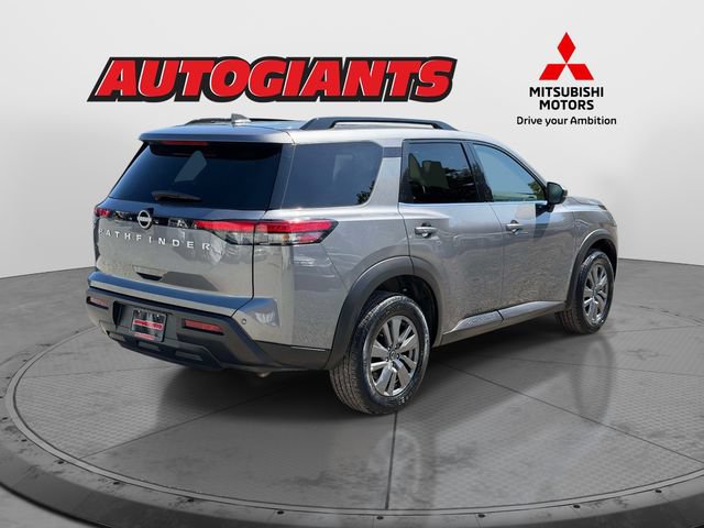 Used 2025 Nissan Pathfinder SV FWD image 4