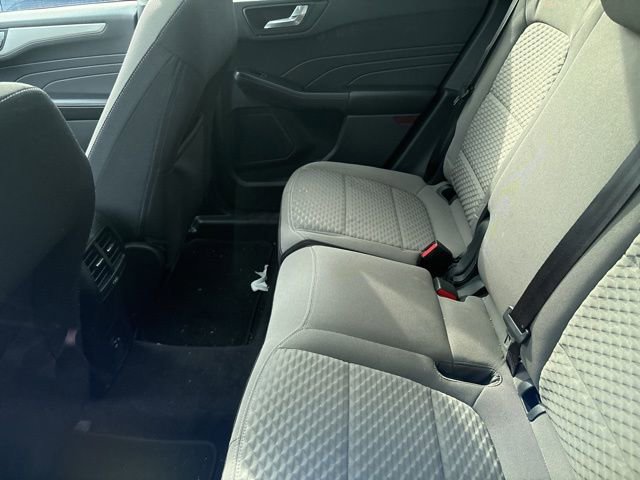 Used 2021 Ford Escape SE w/ SE Sport Appearance Package image 11