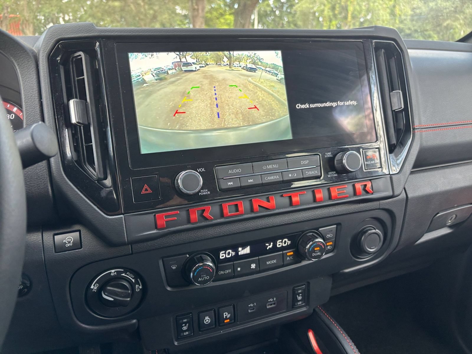 Used 2026 Nissan Frontier PRO-4X AWD/4WD image 17
