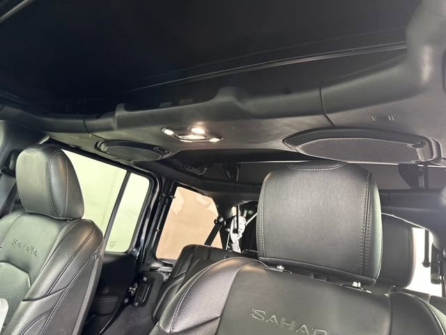 Used 2022 Jeep Wrangler Unlimited Sahara w/ Cold Weather Group image 12