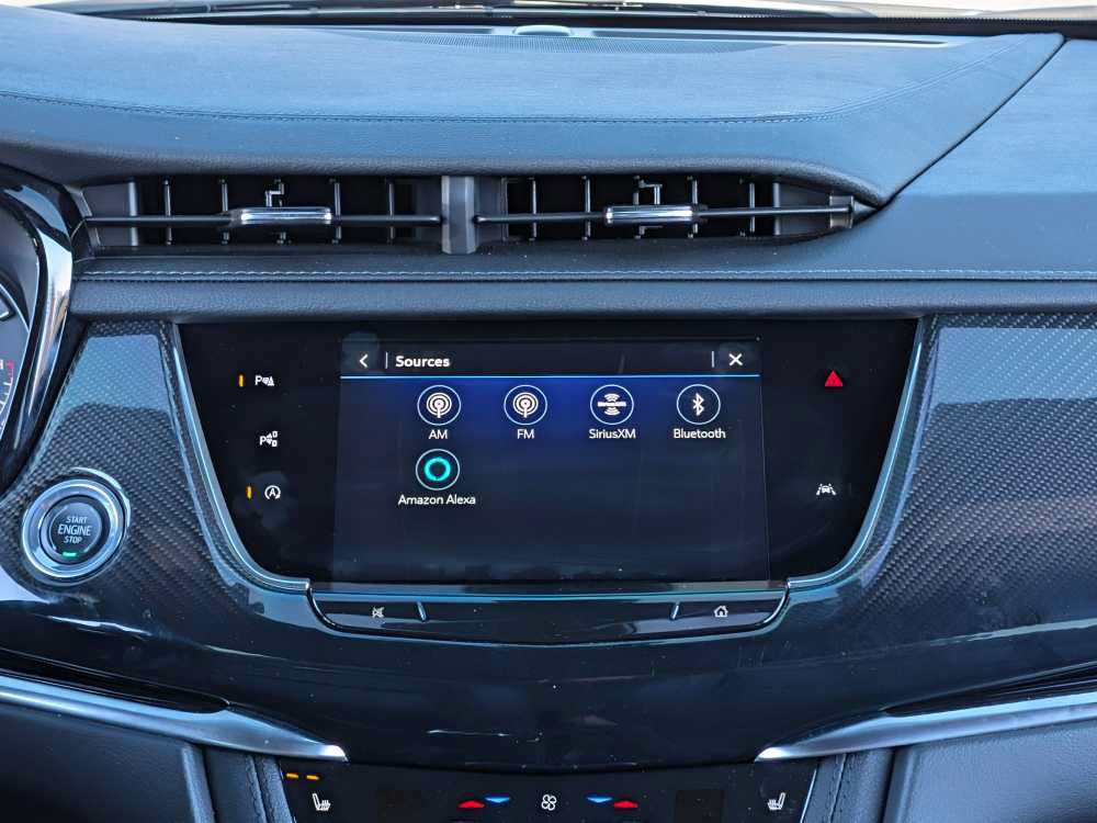 Used 2024 Cadillac XT6 Sport w/ Technology Package AWD/4WD image 31