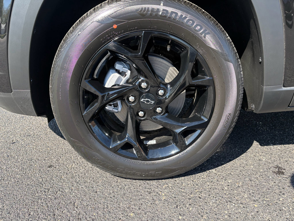New 2026 Chevrolet Trax LT w/ Midnight Edition image 5