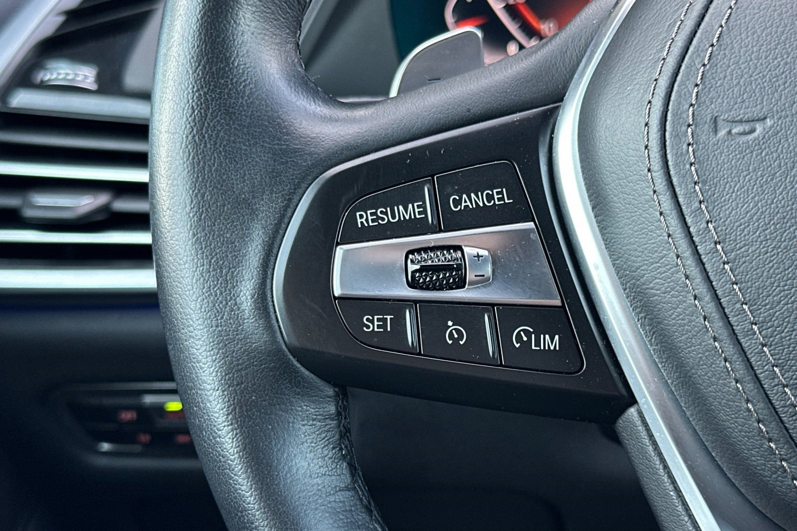 Certified 2023 BMW X5 sDrive40i w/ Climate Comfort Package image 30