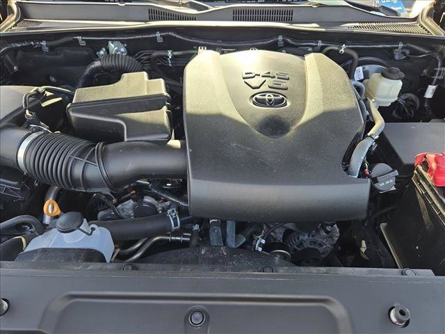 Used 2022 Toyota Tacoma SR5 w/ Technology Package RWD image 21