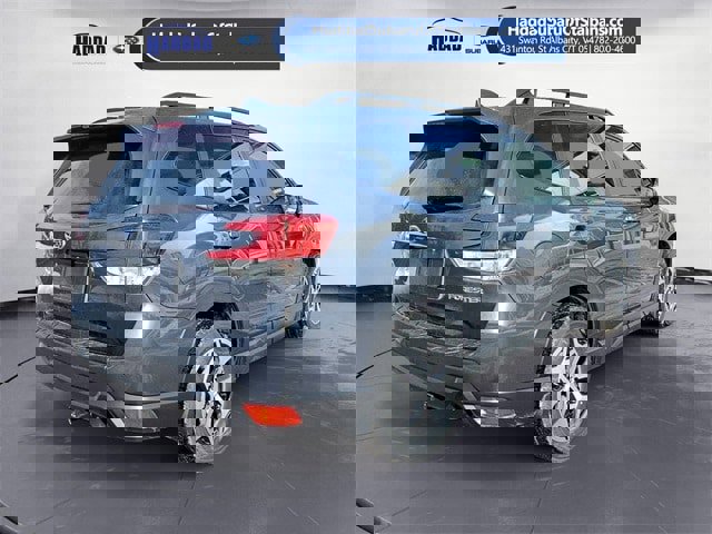 Used 2023 Subaru Forester Premium image 5