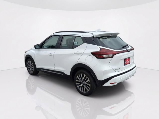 Used 2024 Nissan Kicks SR w/ SR Premium Package FWD image 7