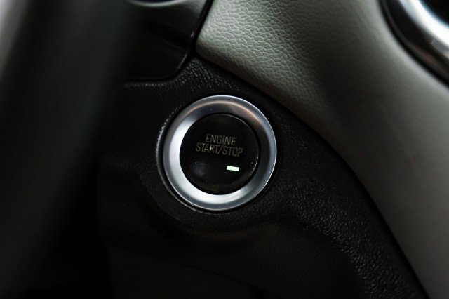 Used 2021 Chevrolet Equinox LS image 18