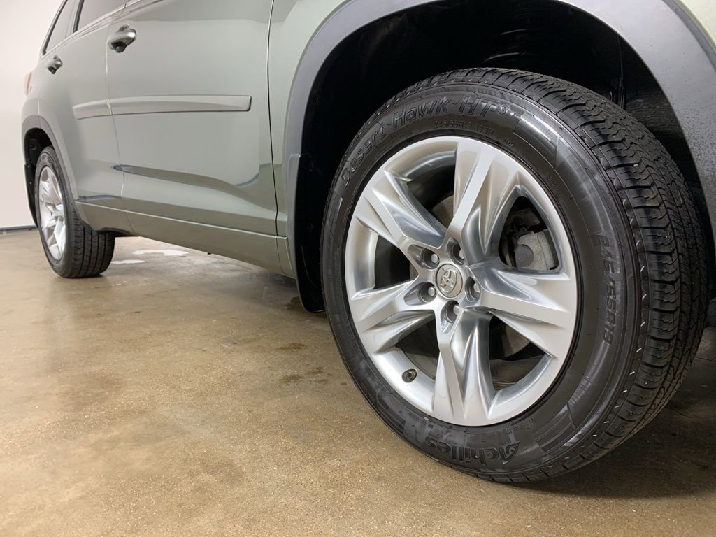 Used 2015 Toyota Highlander Limited image 6
