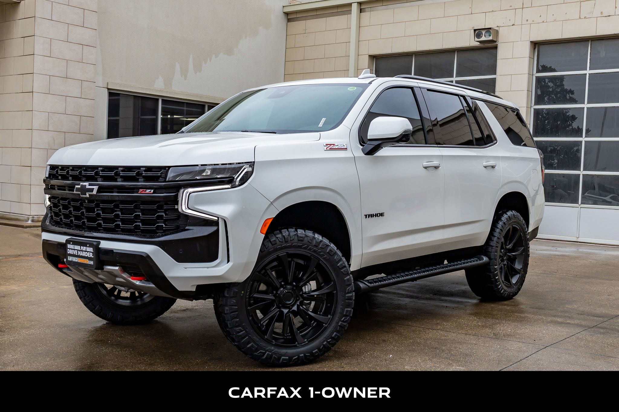 Used 2024 Chevrolet Tahoe Z71 w/ Luxury Package image 5